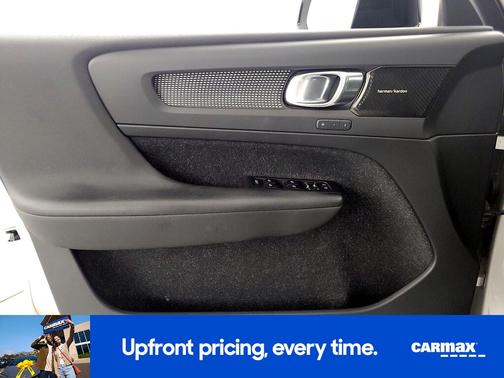 2019 Volvo XC40 T5 R-Design