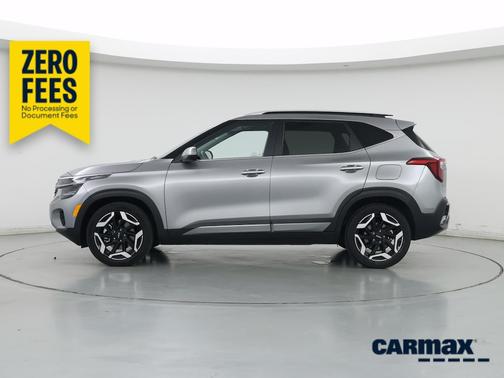 Gray 2024 Kia Seltos SX