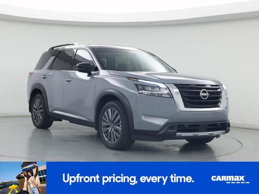 Gray 2025 Nissan Pathfinder Platinum