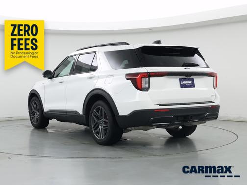 White 2025 Ford Explorer ST-Line