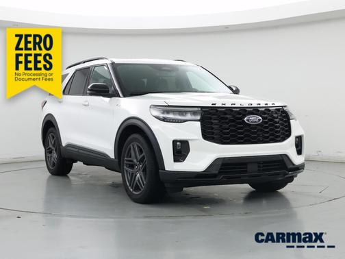 White 2025 Ford Explorer ST-Line