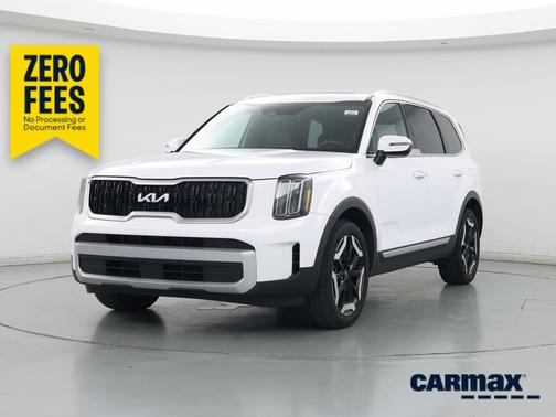 White 2024 Kia Telluride EX