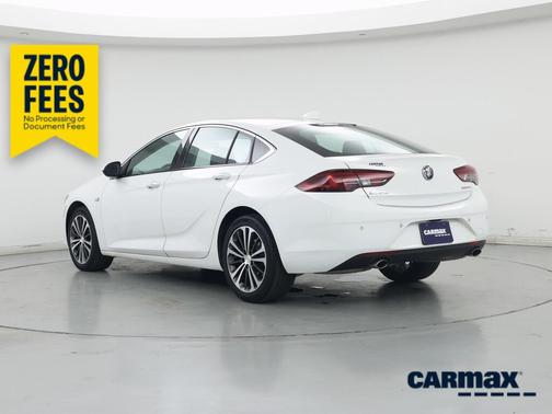 White 2018 Buick Regal Sportback Preferred II