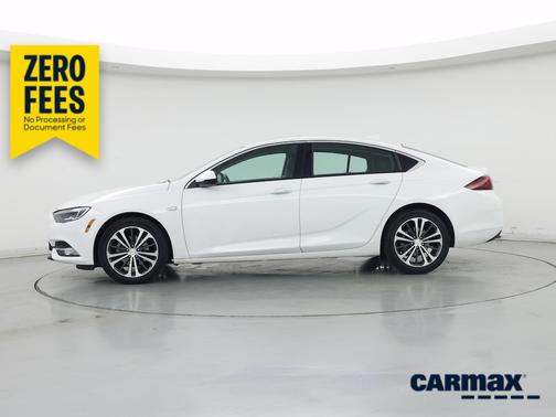 White 2018 Buick Regal Sportback Preferred II
