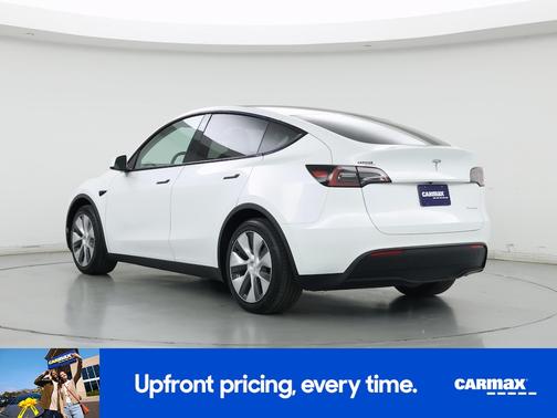 White 2023 Tesla Model Y Long Range