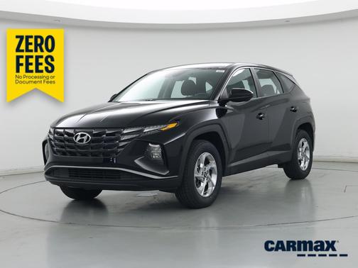 Black 2024 Hyundai TUCSON SE