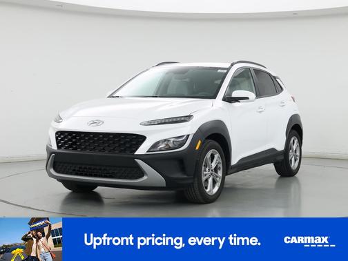 White 2022 Hyundai KONA SEL