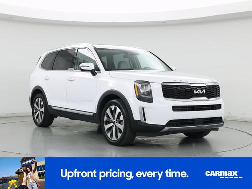 White 2022 Kia Telluride EX