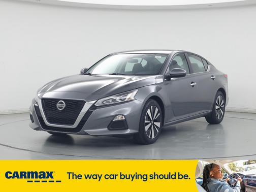 2022 Nissan Altima SV