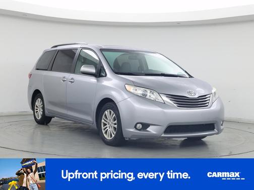 2017 Toyota Sienna XLE