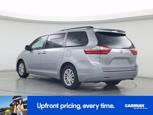 2017 Toyota Sienna XLE