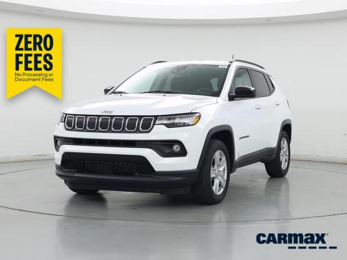 White 2022 Jeep Compass Latitude