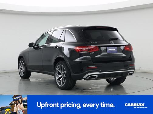 Black 2022 Mercedes-Benz GLC 300