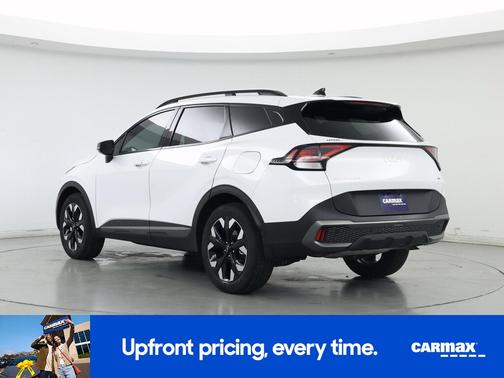 White 2024 Kia Sportage X-Line