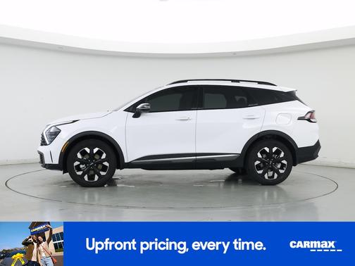 White 2024 Kia Sportage X-Line