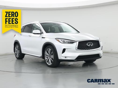 White 2023 INFINITI QX50 Sensory