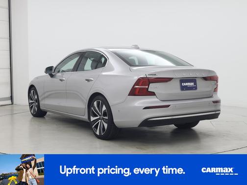 2023 Volvo S60 B5 Ultimate Bright Theme