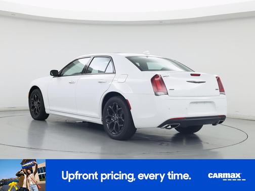 2023 Chrysler 300 Touring L
