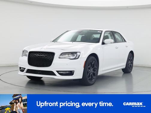 2023 Chrysler 300 Touring L
