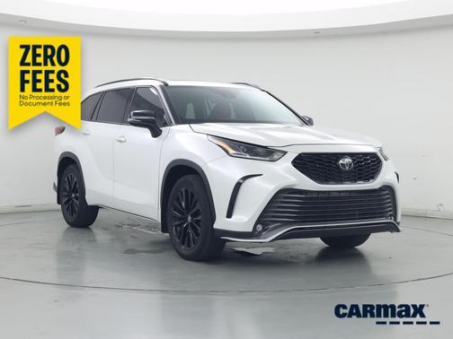 White 2023 Toyota Highlander L