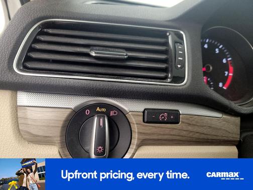 2018 Volkswagen Passat SE