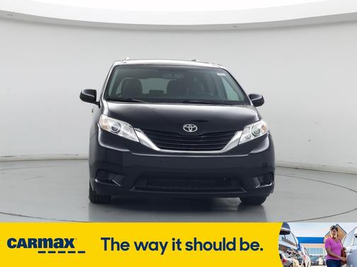 2017 Toyota Sienna LE