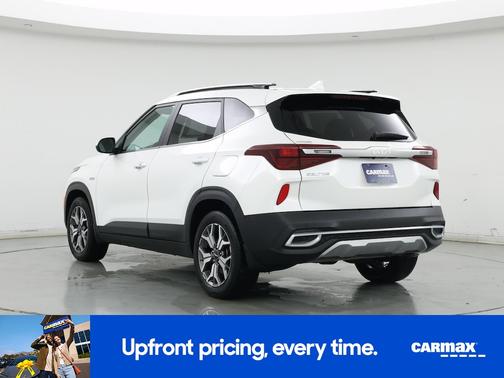 White 2022 Kia Seltos EX