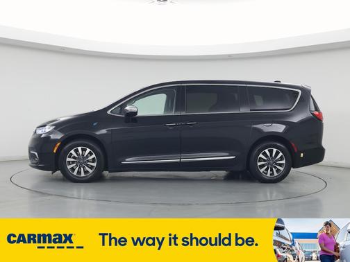 2023 Chrysler Pacifica Hybrid Limited