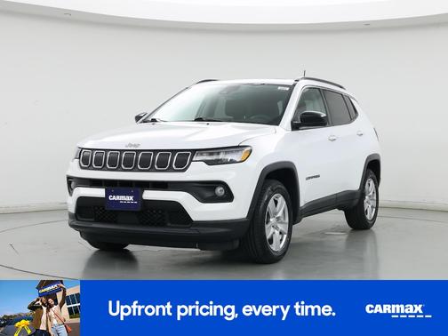 White 2022 Jeep Compass Latitude