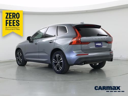 Gray 2019 Volvo XC60 T5 Momentum