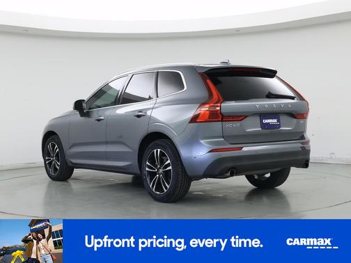Gray 2019 Volvo XC60 T5 Momentum
