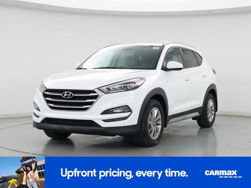 White 2018 Hyundai TUCSON SEL