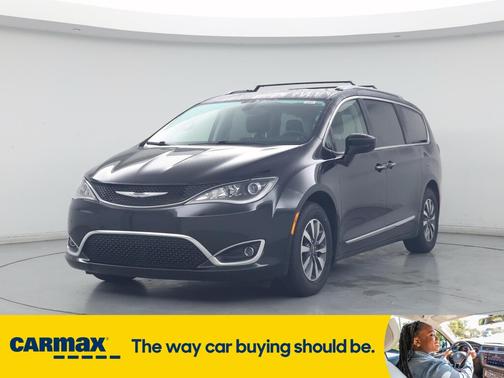 2020 Chrysler Pacifica Touring L