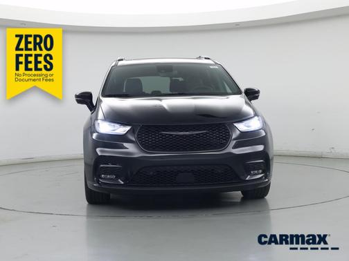 Black 2023 Chrysler Pacifica Limited