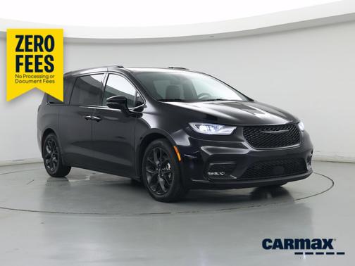Black 2023 Chrysler Pacifica Limited