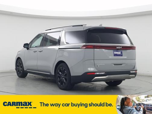 2024 Kia Carnival SX