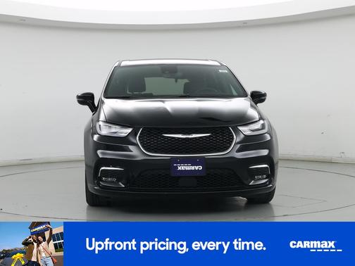 Black 2025 Chrysler Pacifica Select