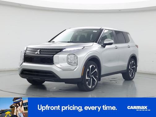 2022 Mitsubishi Outlander ES