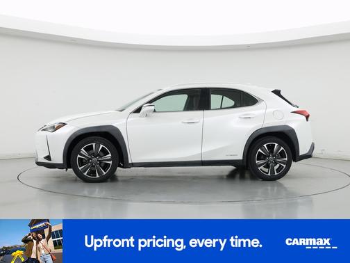 White 2019 Lexus UX 250h