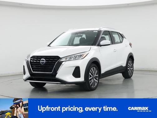 White 2024 Nissan Kicks SV