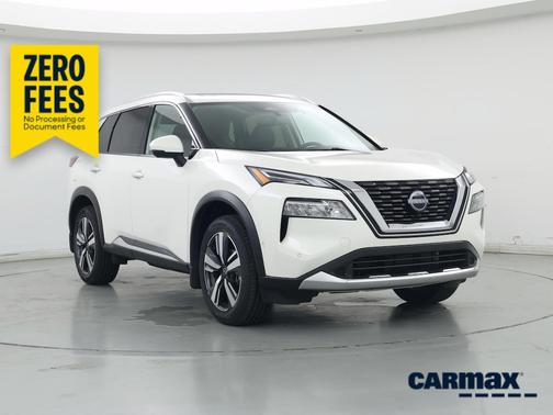 White 2023 Nissan Rogue Platinum