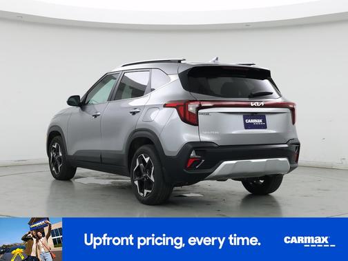 Gray 2024 Kia Seltos EX