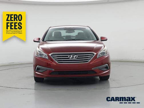 Red 2015 Hyundai SONATA SE