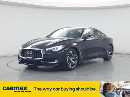 2017 INFINITI Q60 Premium
