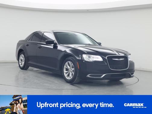 2018 Chrysler 300 Touring