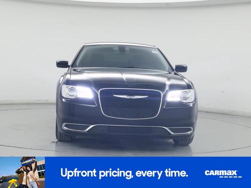 2018 Chrysler 300 Touring