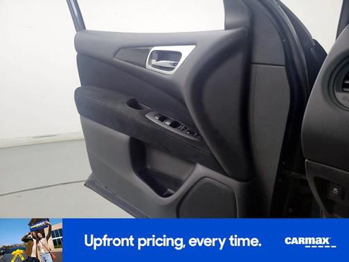 2016 Nissan Pathfinder S