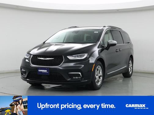 Black 2023 Chrysler Pacifica Limited