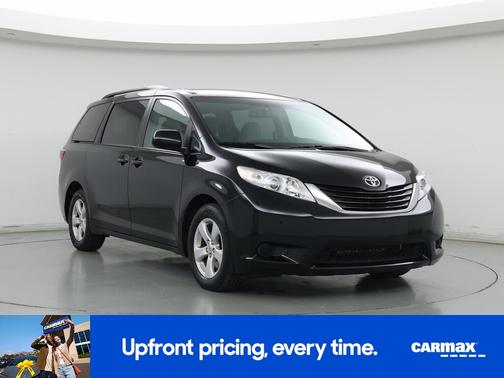 Black 2015 Toyota Sienna LE