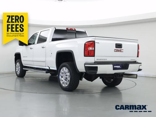 White 2018 GMC Sierra 2500 Denali